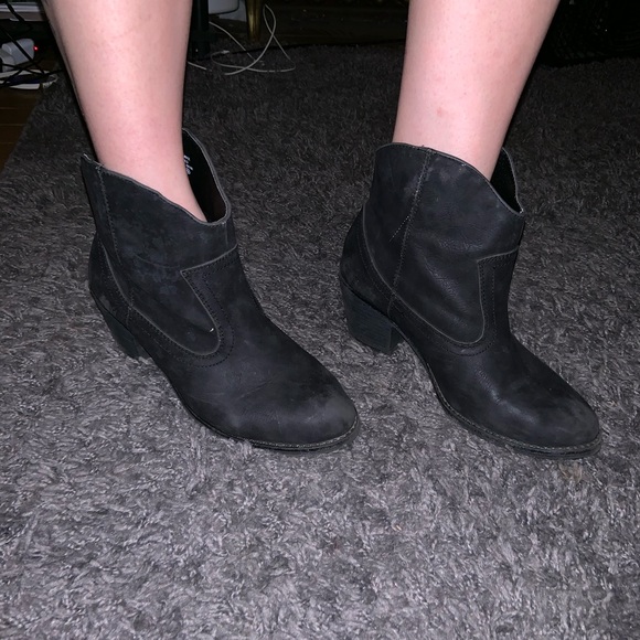 Boots - Picture 1 of 1